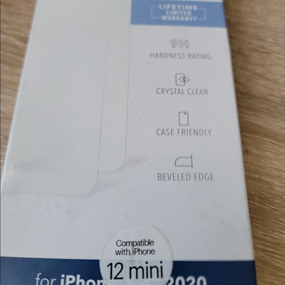 Insignia iPhone 12 Screen protector